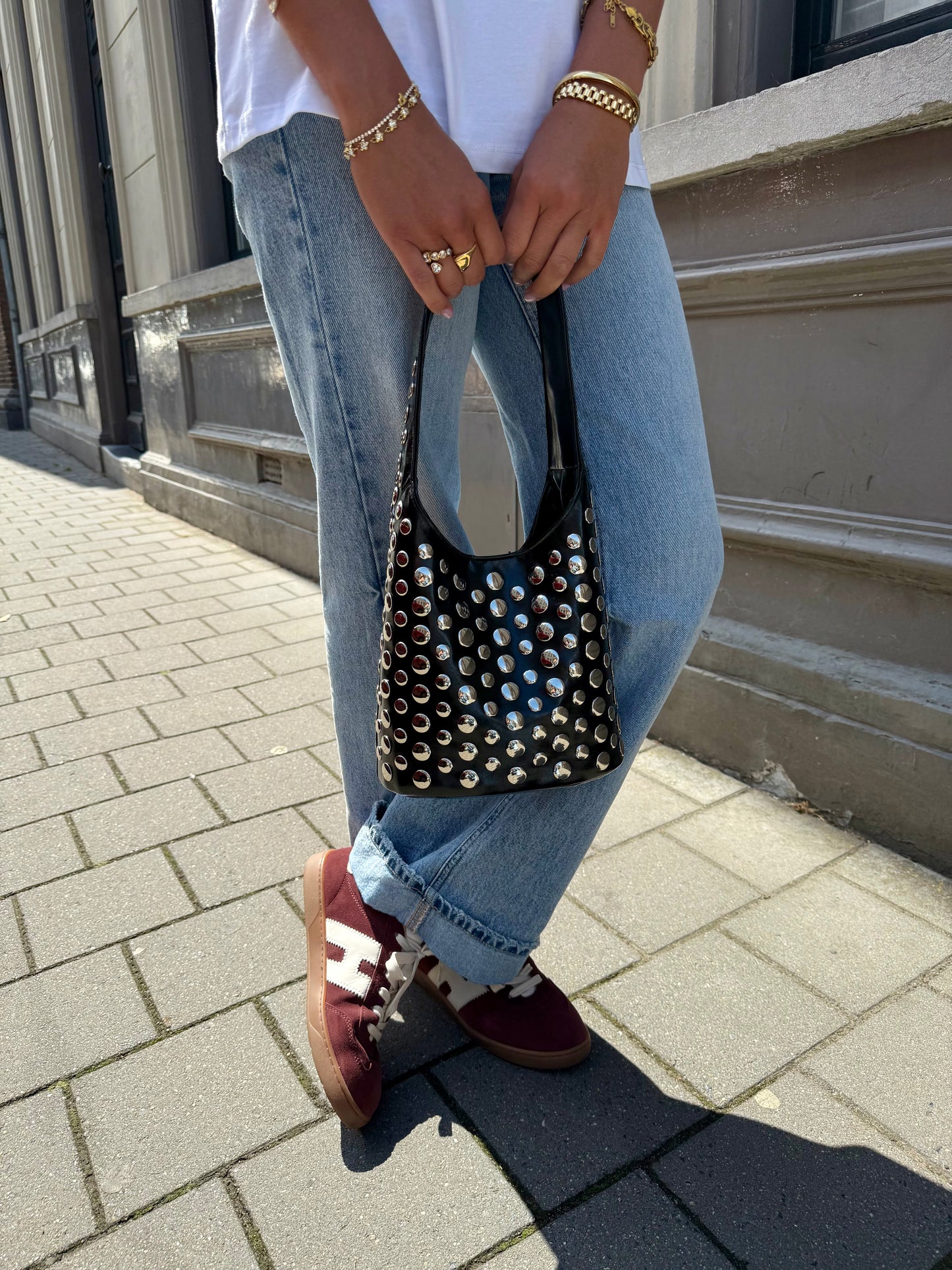Bowi handtas met studs zwart