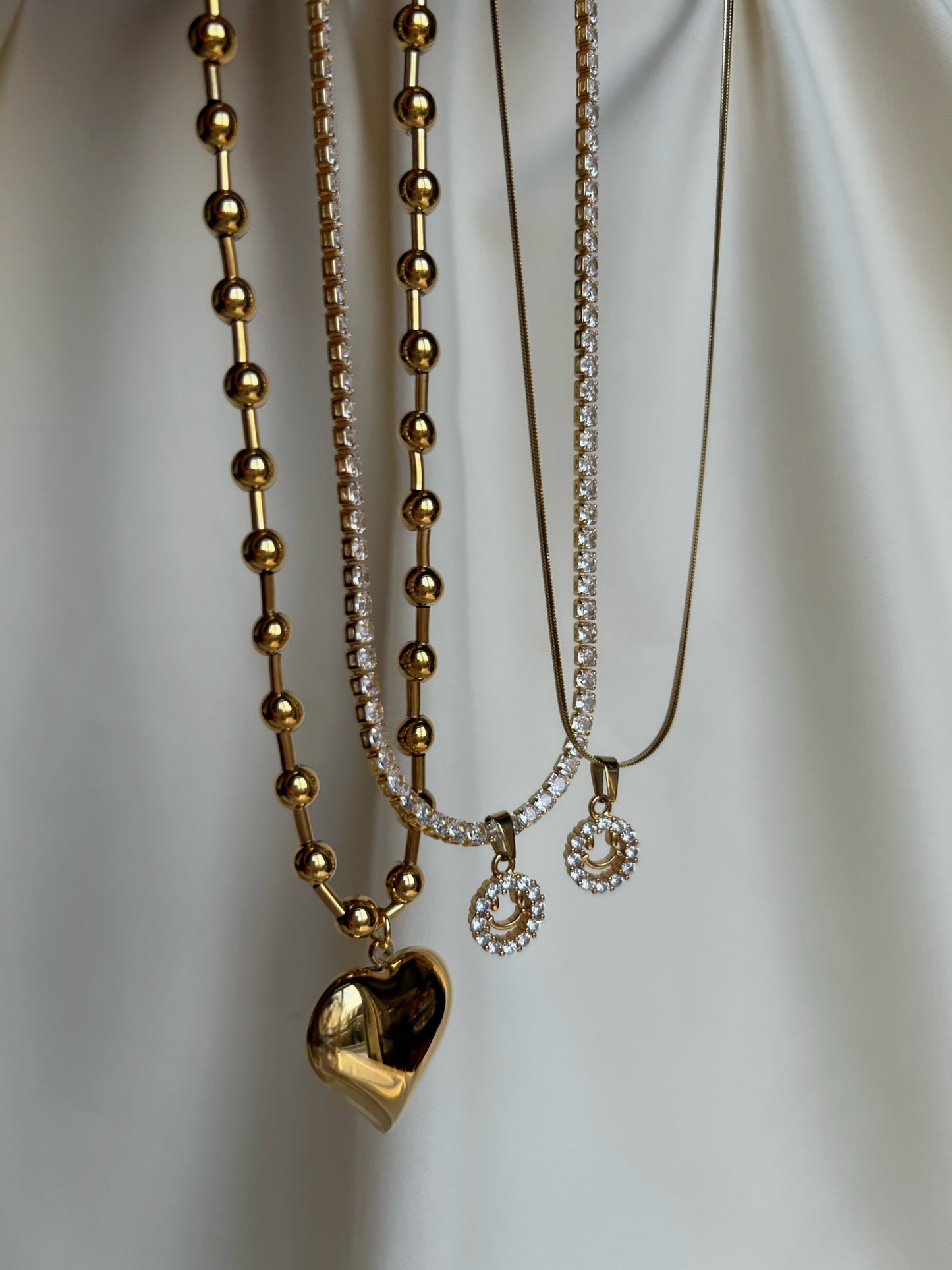 Lora smile ketting goud