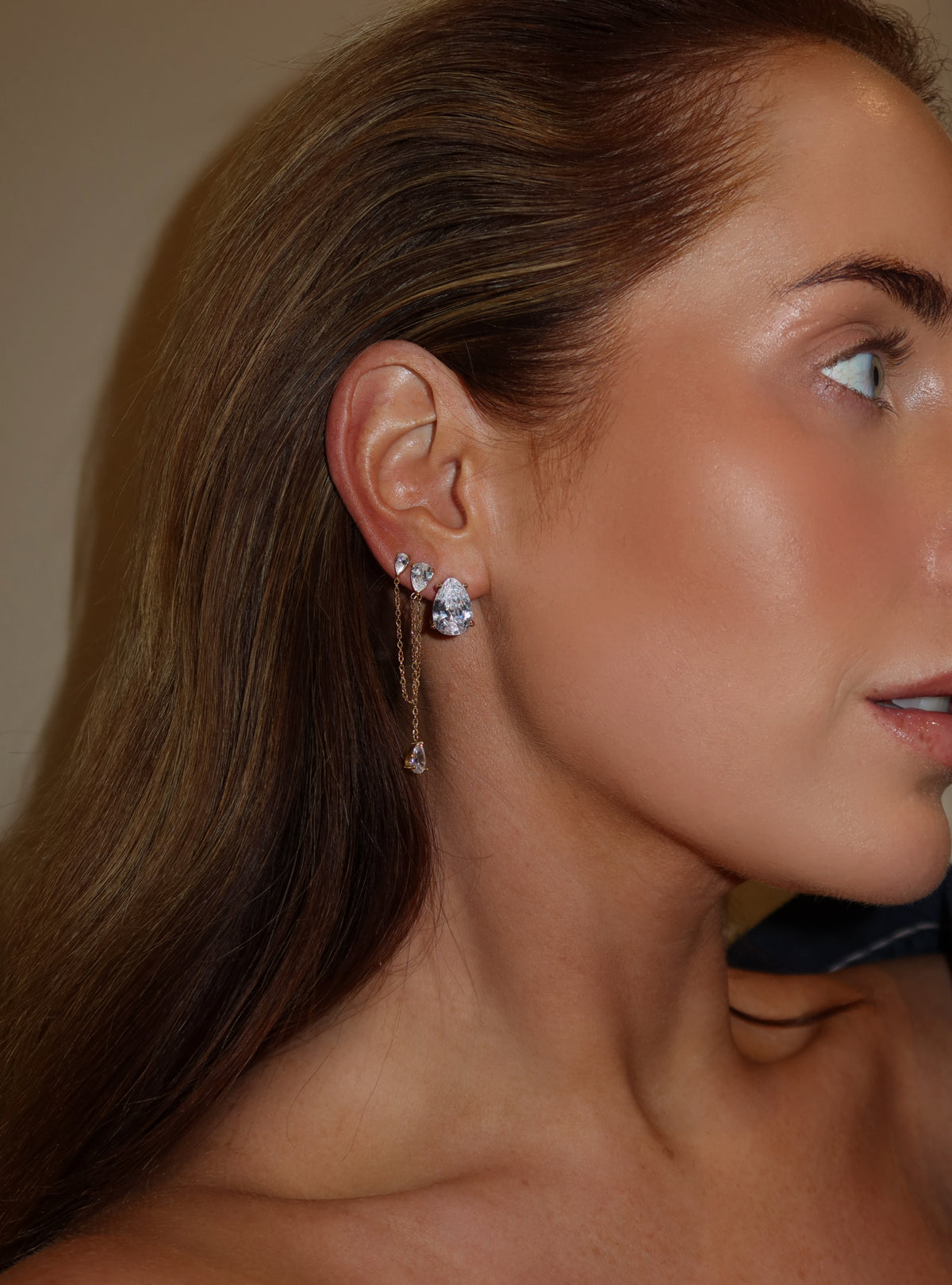 Billy pear studs