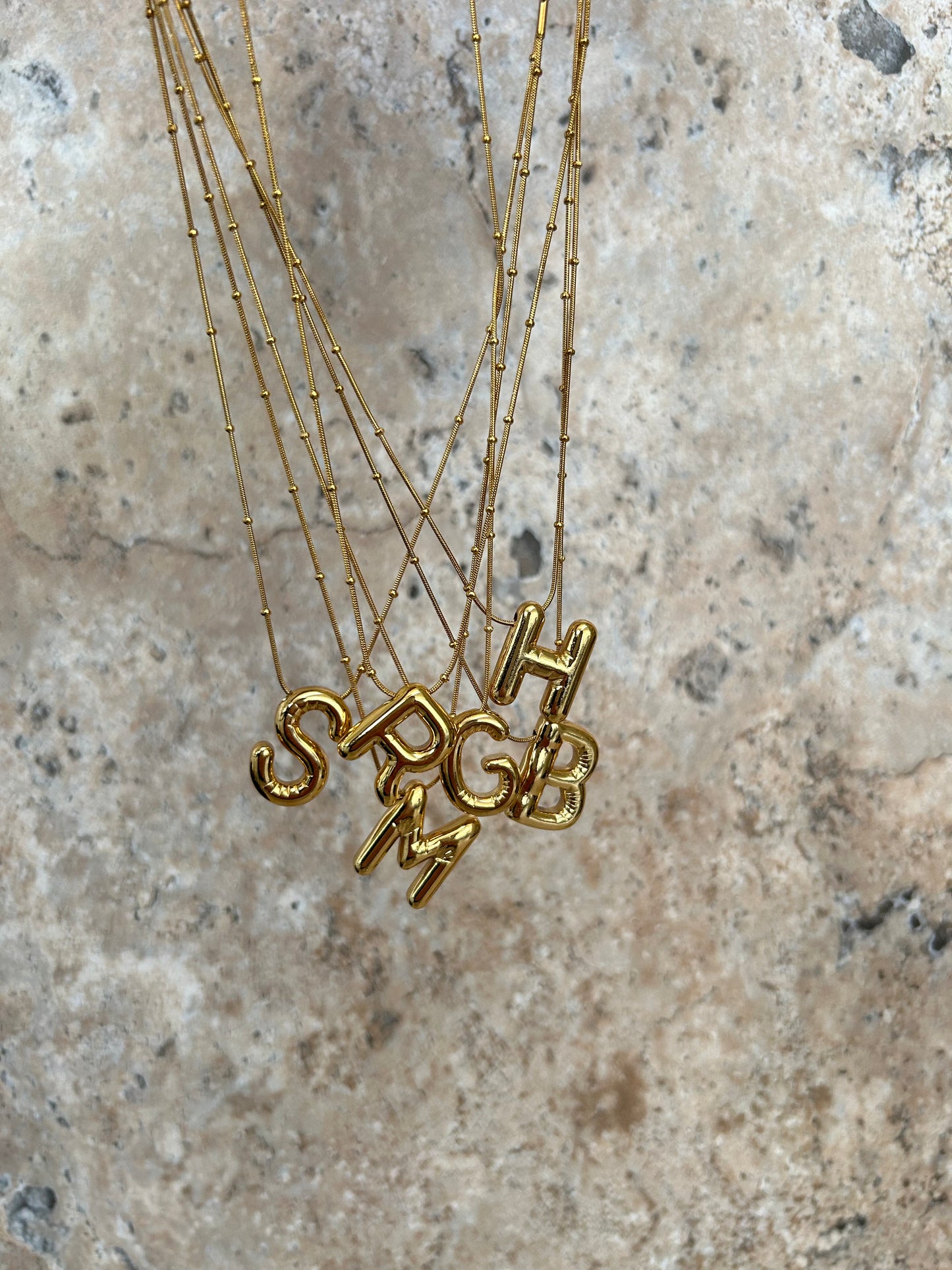 Charlies letter ketting goud