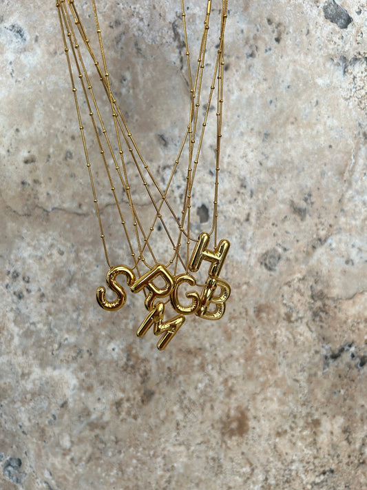 Charlies letter ketting goud