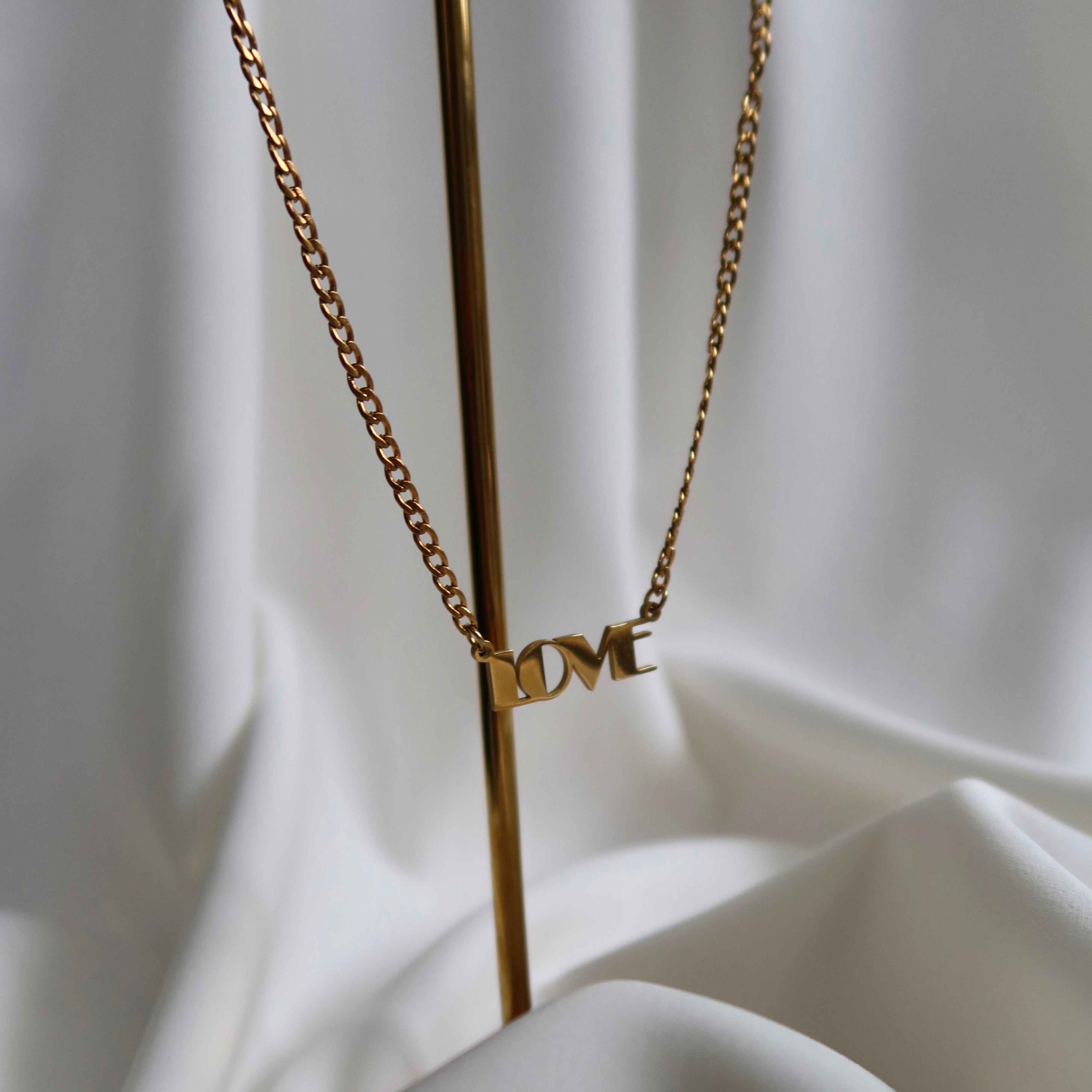 Love schakel ketting goud