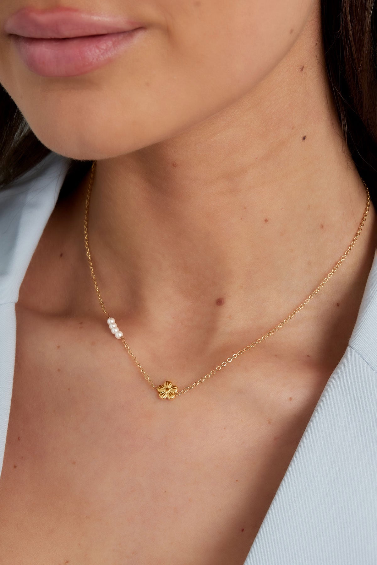 Parel bloem ketting goud
