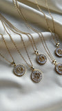 Diamond letter ketting goud
