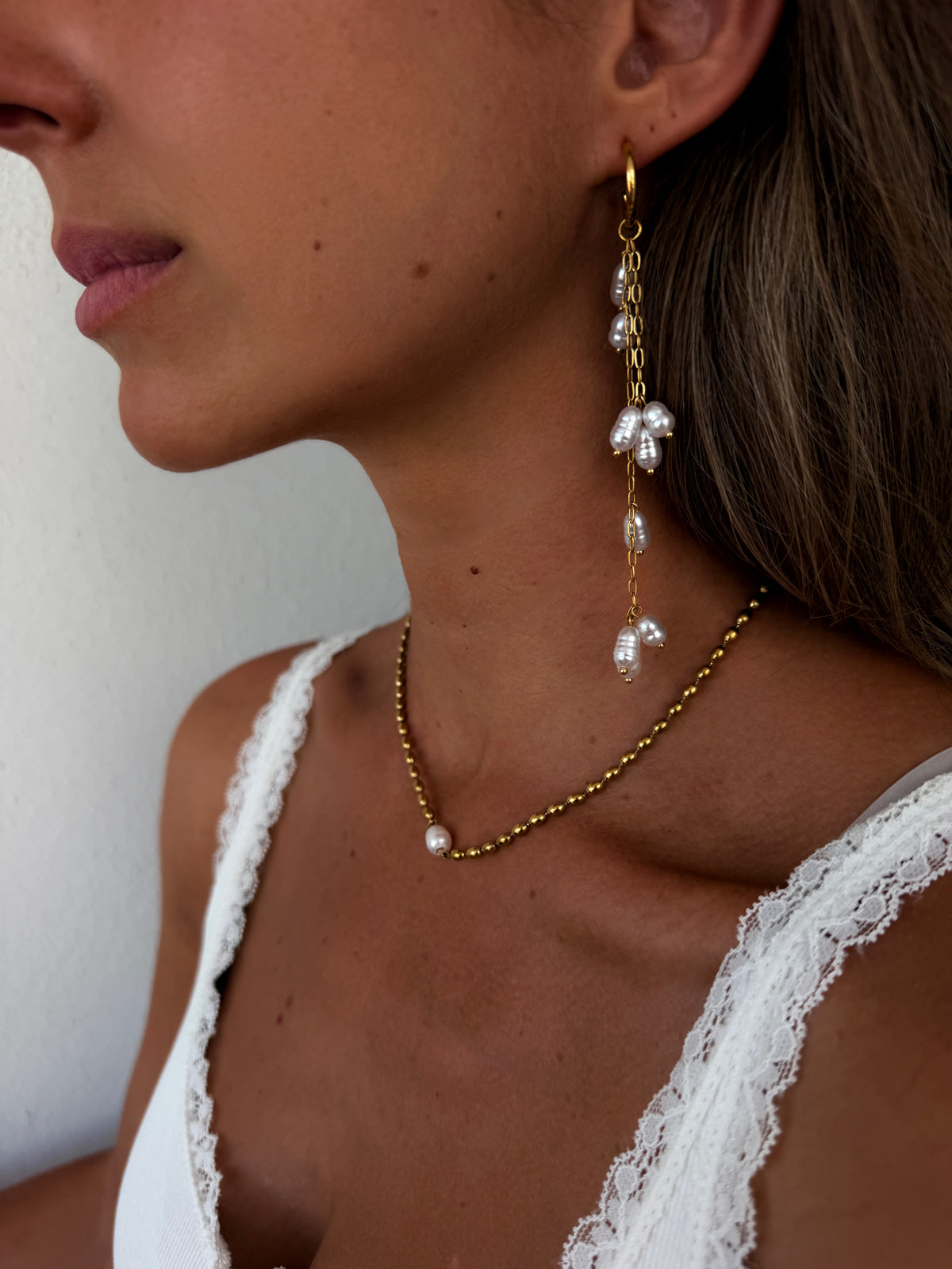 Lilly parel earrings