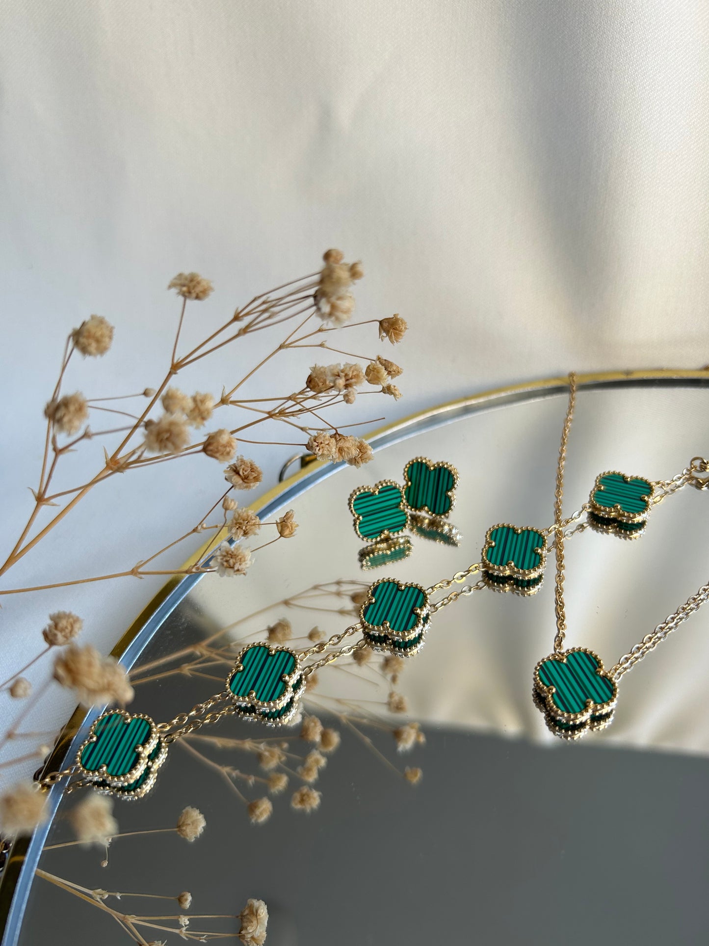 Belle oorbellen goud/groen