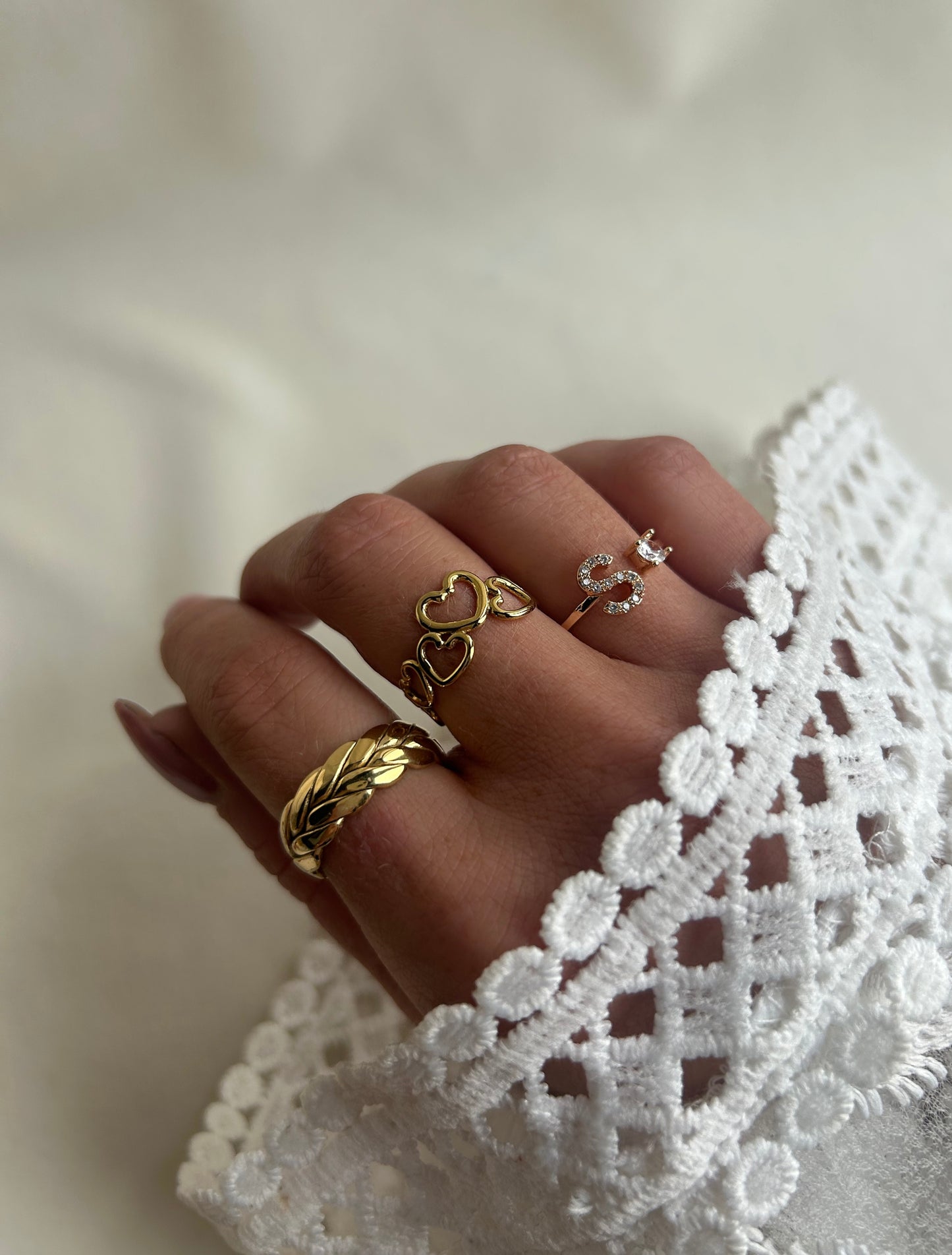 Zirkoon initial ring goud