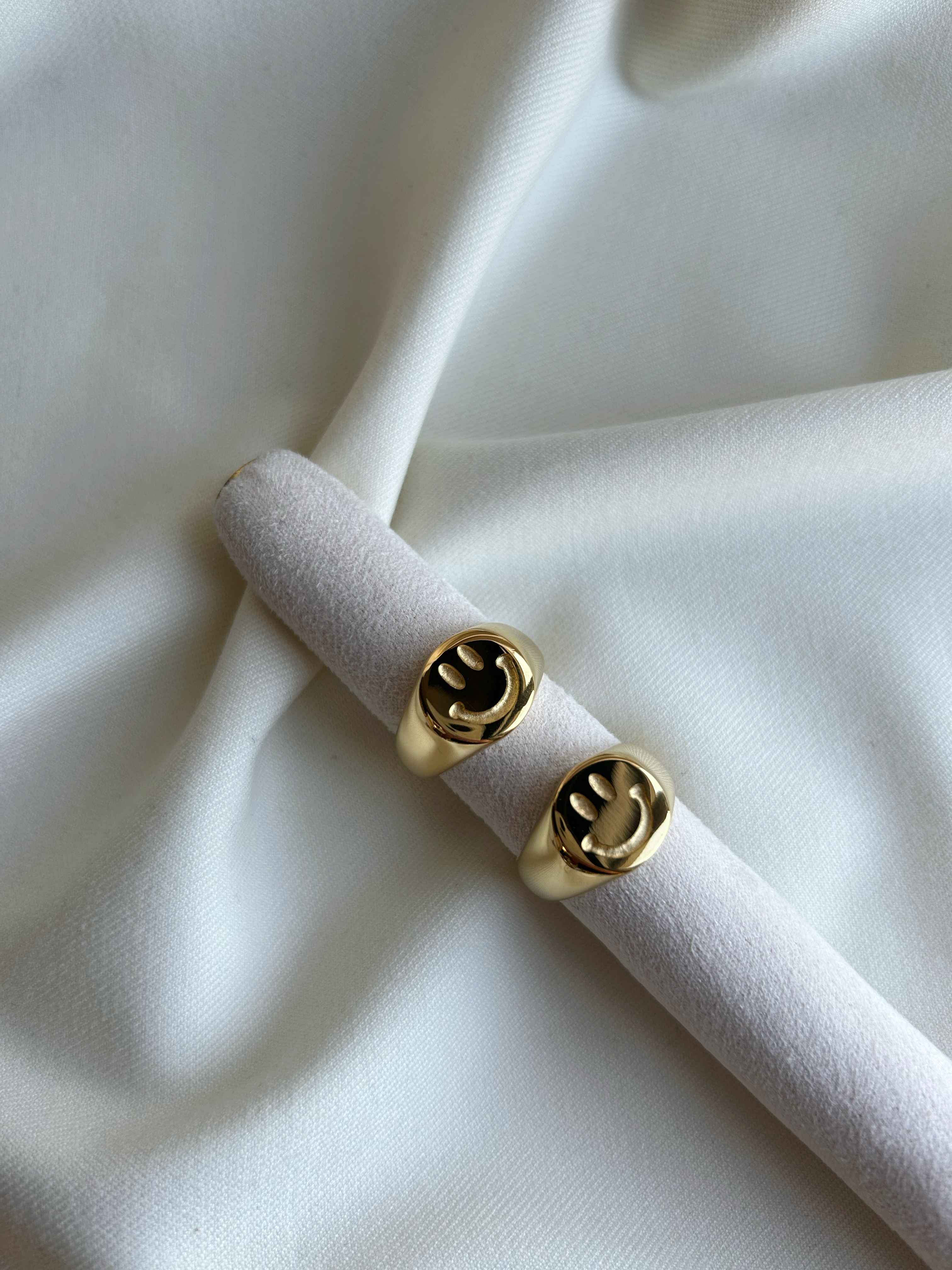 Smile ring goud
