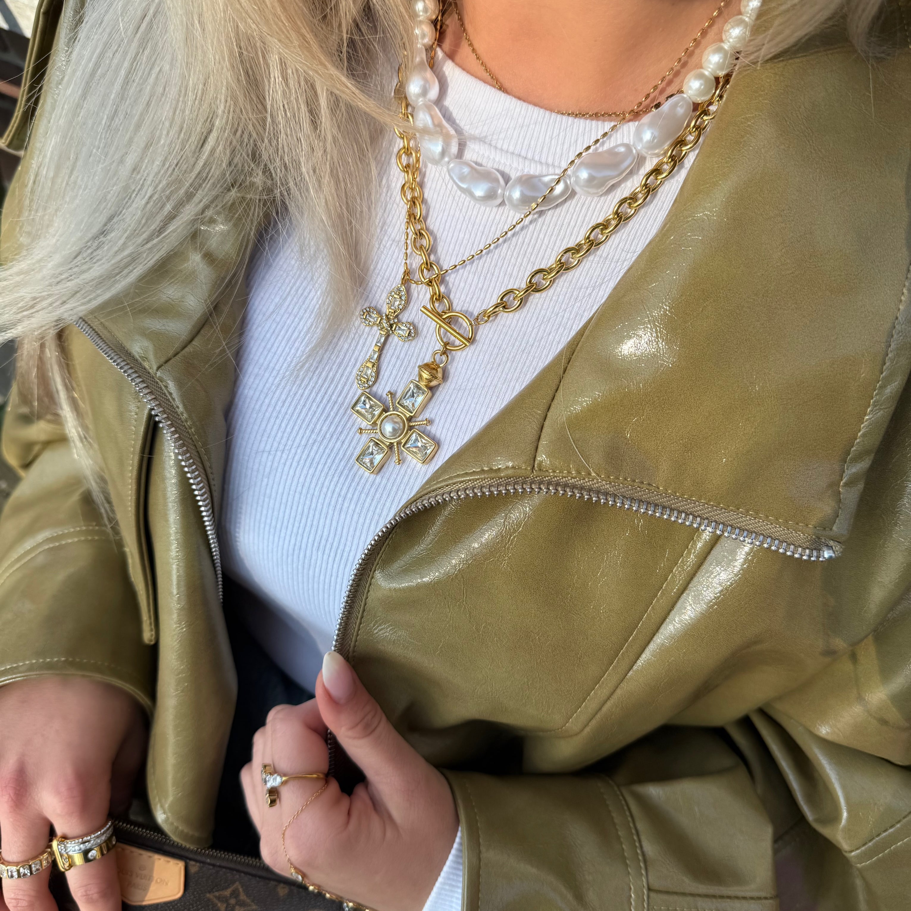 Nila kruis ketting
