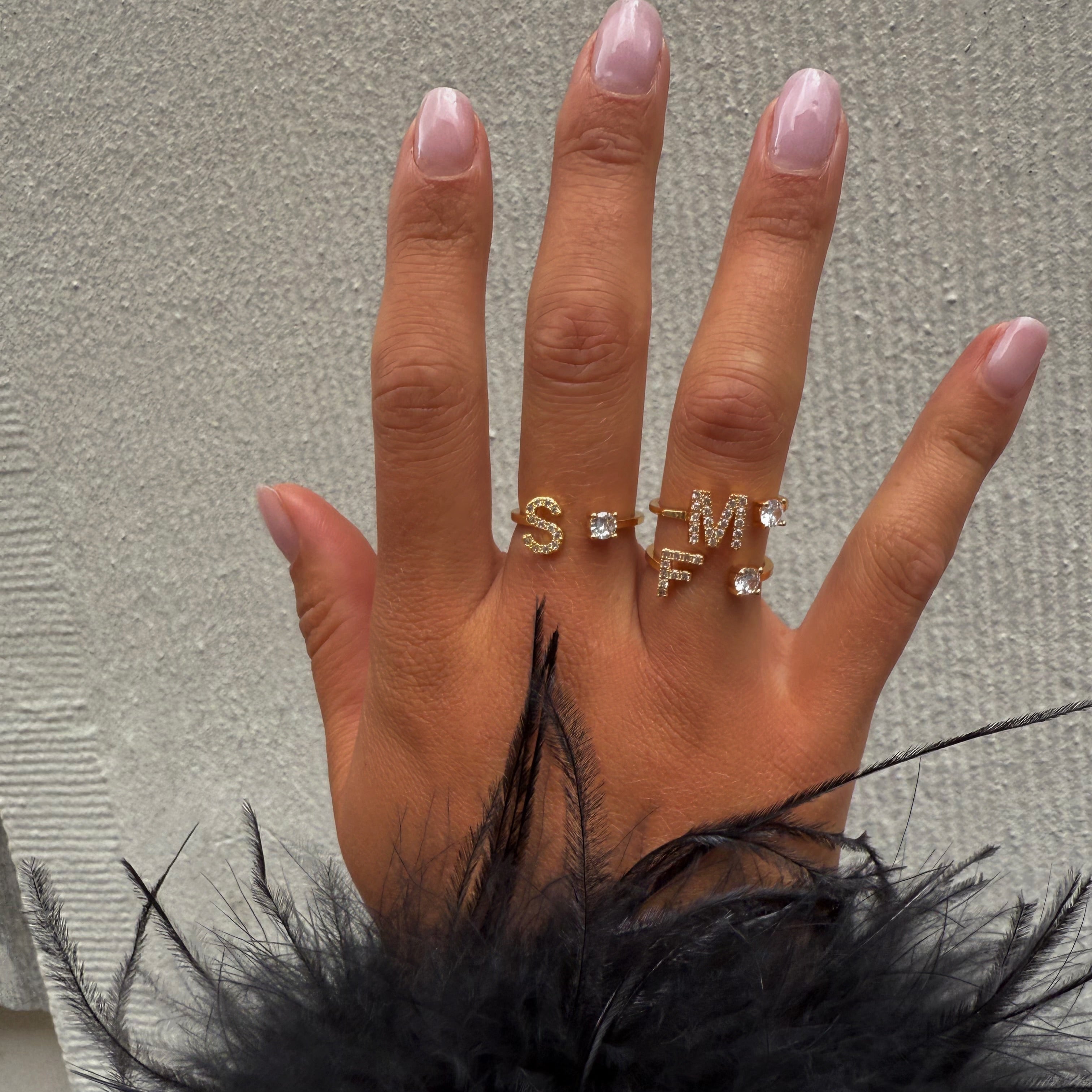 Zirkoon initial ring goud